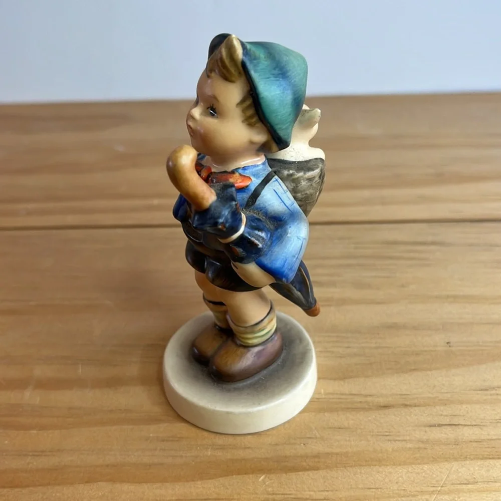 Goebel Hummel Figurine Home From Market 1948 TMK-3 Vintage #198 2/0 Umbrella